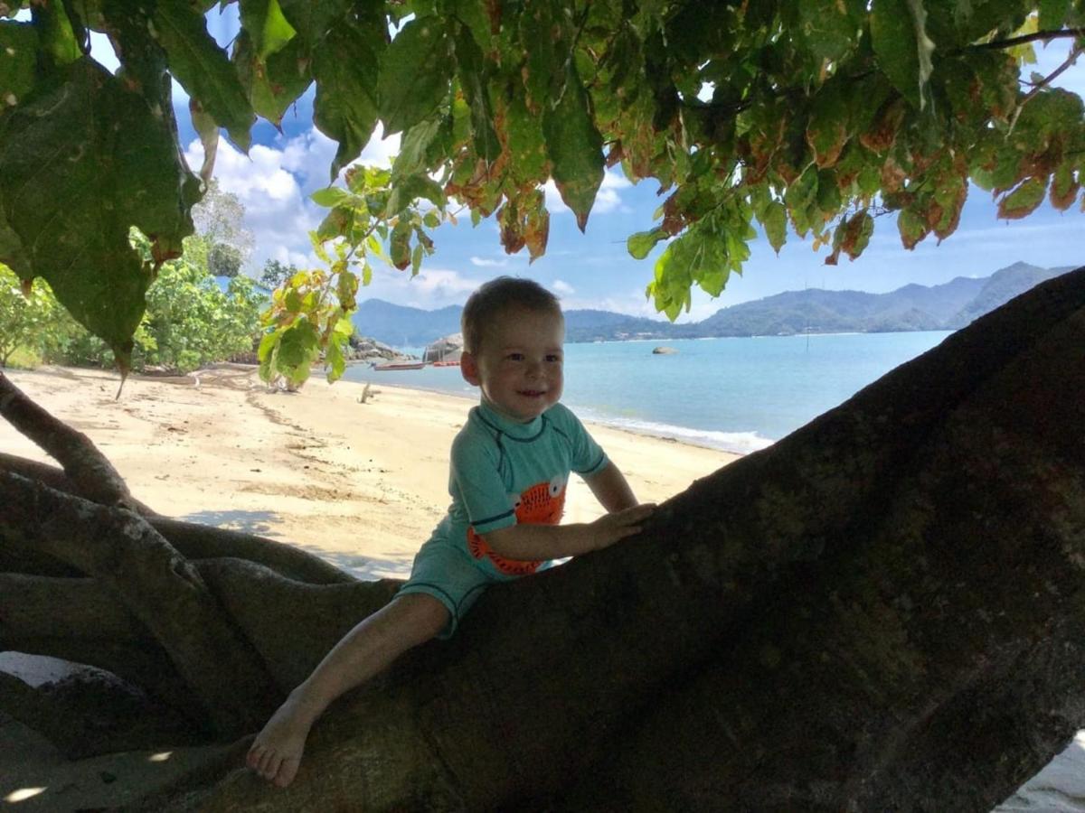 Wild Pasir Panjang Hotell Pulau Tuba Eksteriør bilde
