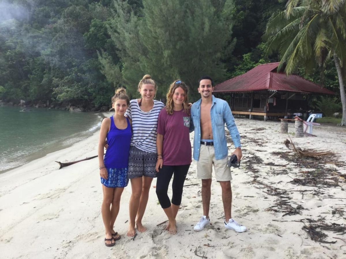 Wild Pasir Panjang Hotell Pulau Tuba Eksteriør bilde